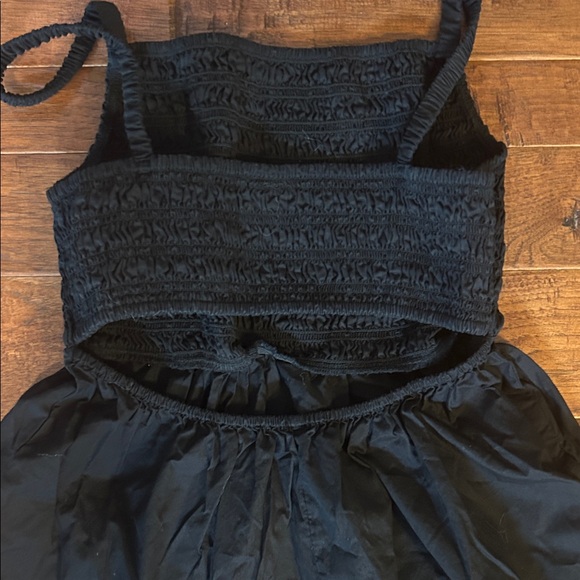 Old Navy Black Smocked Bodice Thin Strap Maxi Dress - Picture 3 of 3